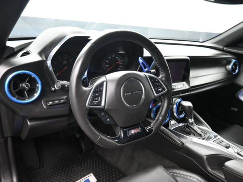 Used 2018 Chevrolet Camaro SS RWD image 15