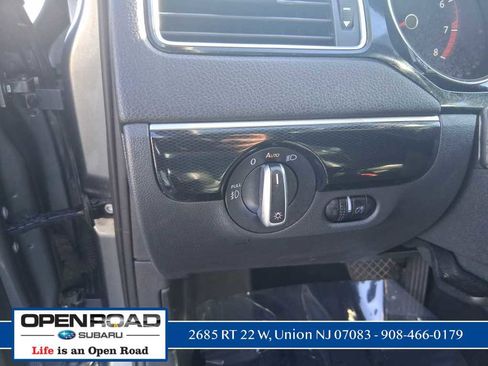 Used 2016 Volkswagen Jetta SEL image 16