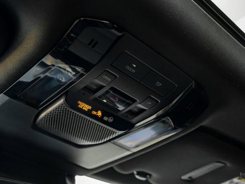 Used 2025 Lexus GX 550 w/ Accessory Package (CT) image 43