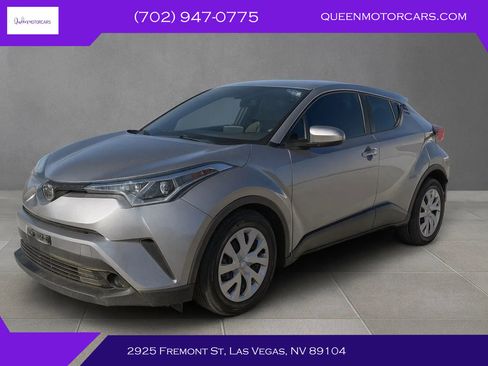 Used 2019 Toyota C-HR LE image 1