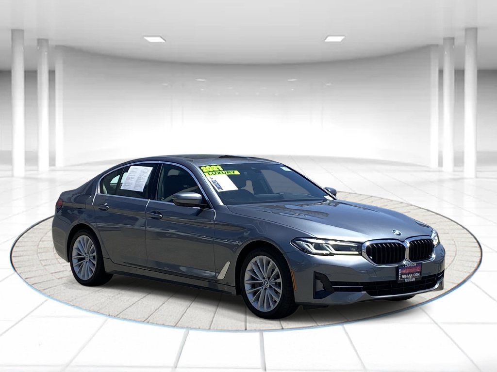 Used 2021 BMW 530i xDrive w/ Premium Package AWD/4WD image 5