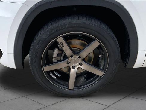 Used 2018 Volkswagen Atlas SEL w/ R-Line Package FWD image 11