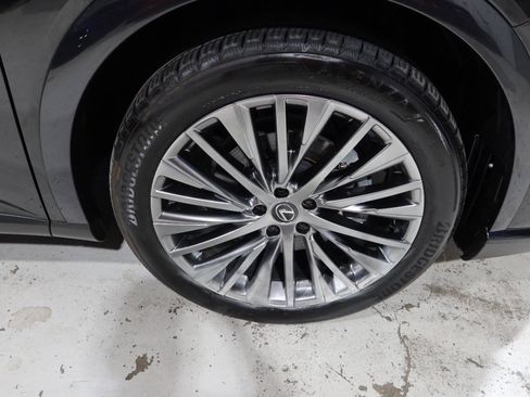 Used 2024 Lexus RX 450h AWD w/ Convenience Package image 42