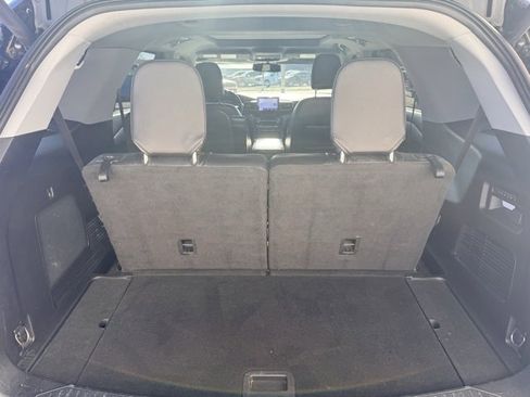 Used 2021 Ford Explorer Limited w/ Equipment Group 301A image 7