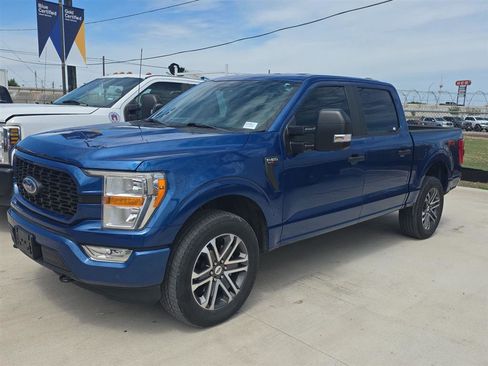 Used 2022 Ford F150 XL w/ STX Appearance Package image 3