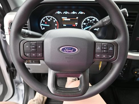 New 2026 Ford F250 XL w/ XL Chrome Package AWD/4WD image 16