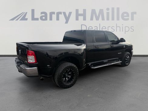 Used 2022 RAM 3500 Big Horn w/ Max Tow Package image 5