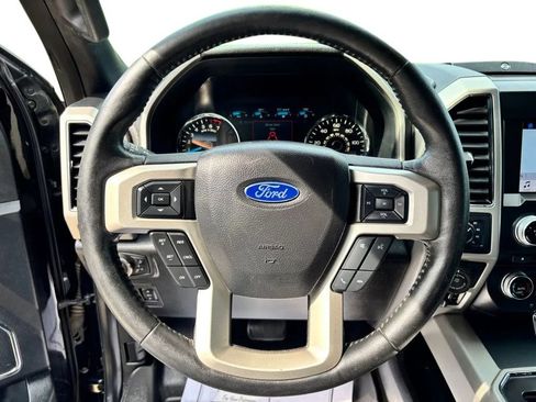 Used 2018 Ford F150 Lariat w/ Equipment Group 502A Luxury AWD/4WD image 16