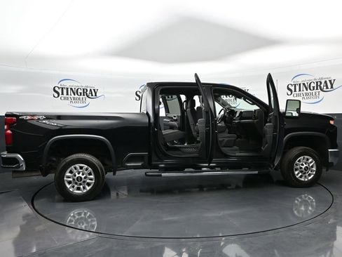 Used 2025 Chevrolet Silverado 2500 LT w/ Convenience Package image 27