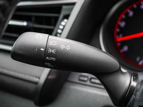 Used 2023 Toyota Camry XSE image 31