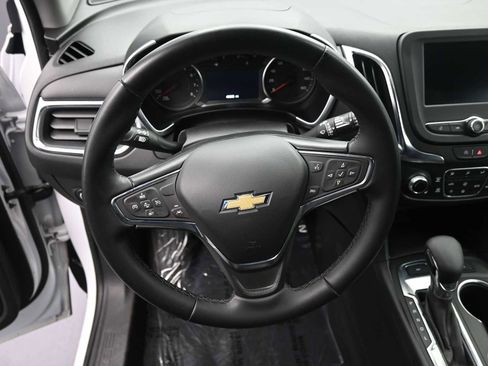 Used 2024 Chevrolet Equinox LT image 12