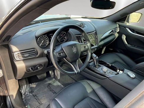 Used 2022 Maserati Levante GT AWD/4WD image 17