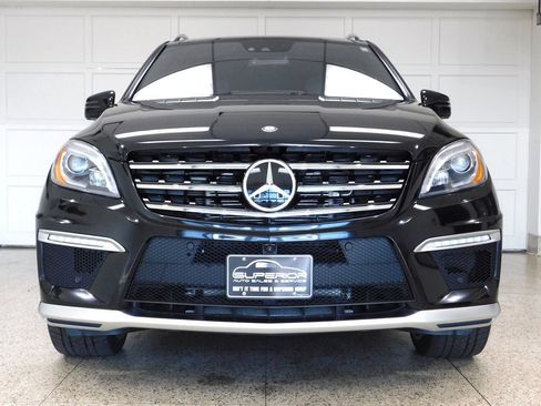 Used 2014 Mercedes-Benz ML 63 AMG 4MATIC image 2