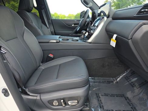 New 2026 Lexus LX 600 4WD w/ Luxury Package image 10