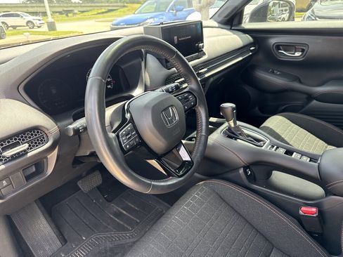 Used 2023 Honda HR-V Sport image 26