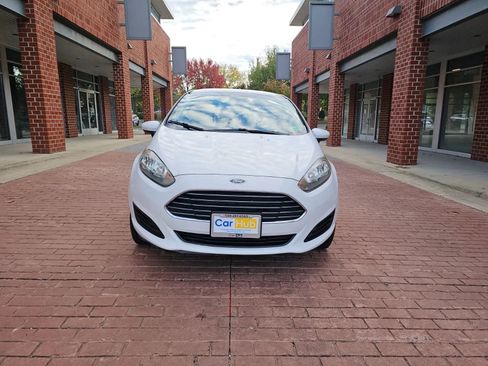 Used 2015 Ford Fiesta S image 2