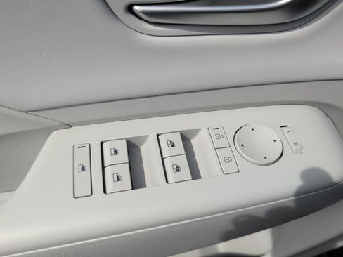 New 2026 Hyundai Kona SEL Premium AWD/4WD image 32