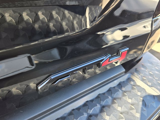 New 2026 GMC Canyon AT4 w/ Nightfall Essentials Package AWD/4WD image 6