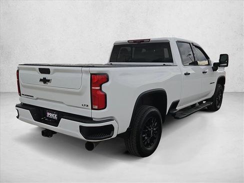 Used 2024 Chevrolet Silverado 2500 LTZ w/ LTZ Plus Package image 5