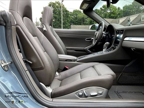 Used 2017 Porsche 911 Carrera image 8
