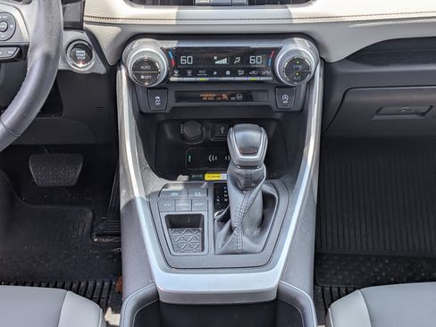 Used 2022 Toyota RAV4 XLE Premium FWD image 20