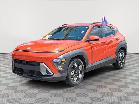 Used 2024 Hyundai Kona SEL FWD image 3