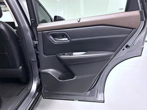 Certified 2023 Nissan Rogue SL w/ SL Premium Package AWD/4WD image 17