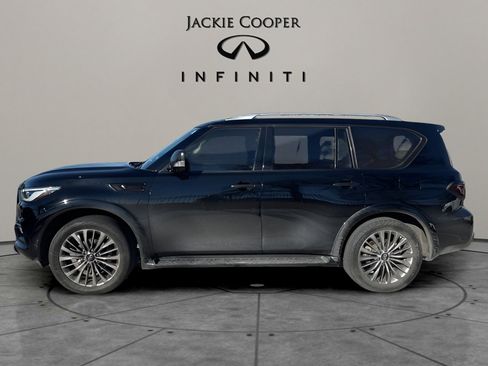 Certified 2018 INFINITI QX80 4WD w/ Deluxe Technology Package image 9