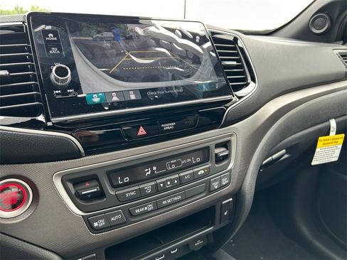New 2025 Honda Ridgeline RTL image 25