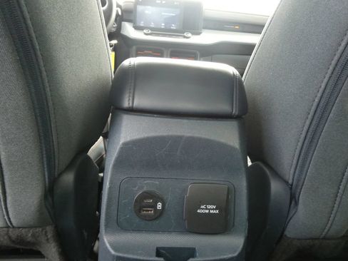 Used 2022 Ford Maverick XLT FWD image 19