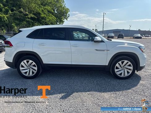 Used 2023 Volkswagen Atlas Cross Sport SE w/ Panoramic Sunroof Package AWD/4WD image 6