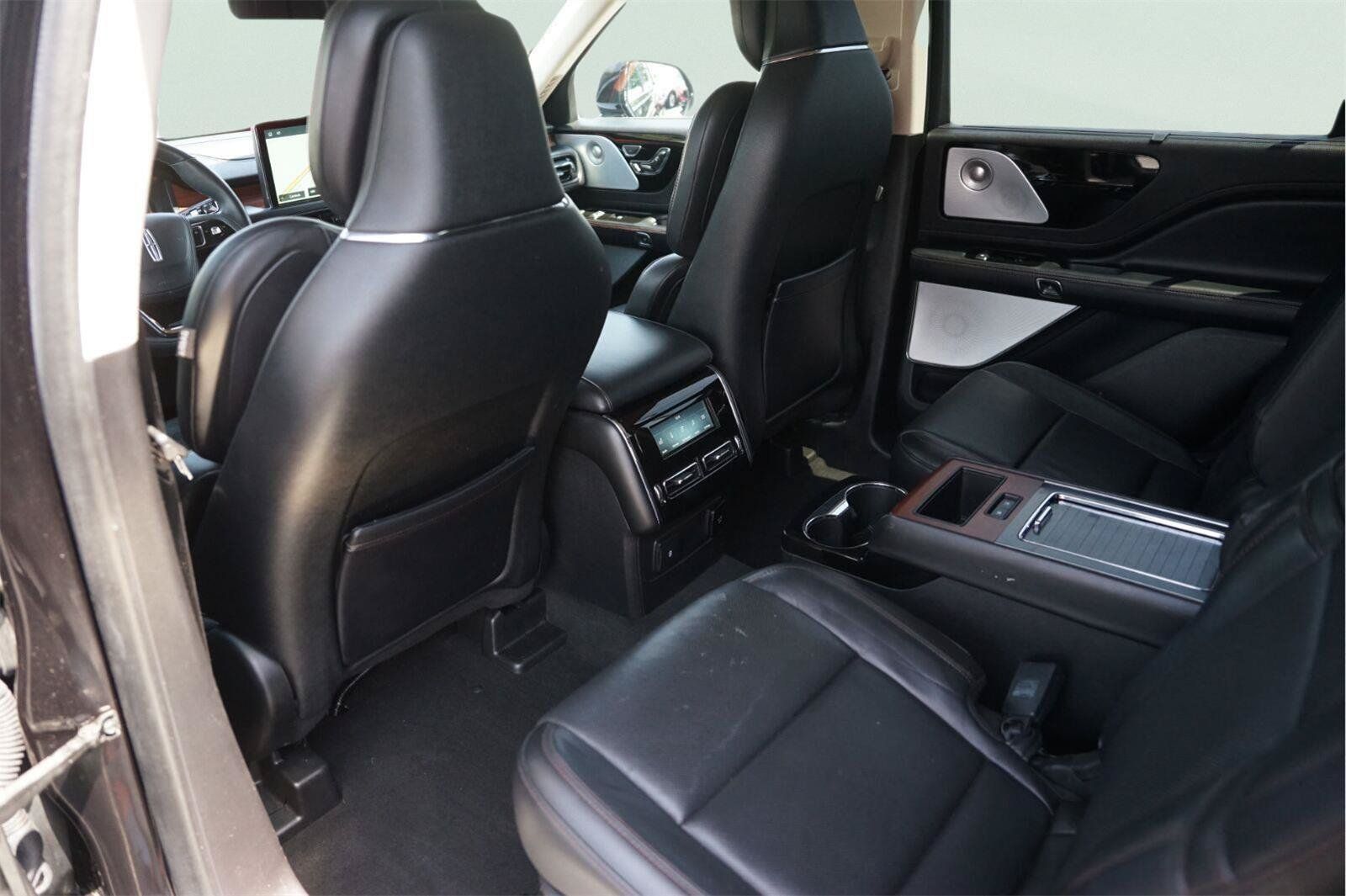 Used 2021 Lincoln Aviator Reserve w/ Equipment Group 201A RWD image 12