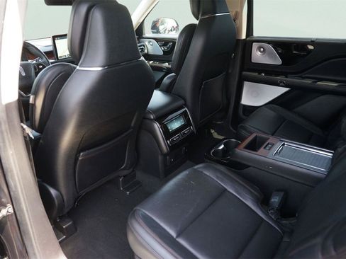 Used 2021 Lincoln Aviator Reserve w/ Equipment Group 201A RWD image 12