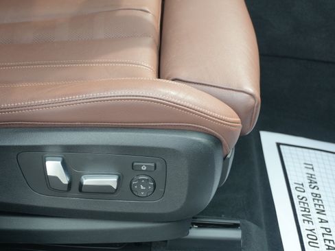 Used 2019 BMW X5 xDrive40i w/ M Sport Package AWD/4WD image 30
