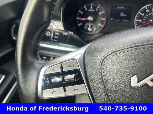 Used 2022 Kia Telluride S image 18