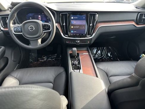 Certified 2025 Volvo V60 B5 Cross Country Plus image 15