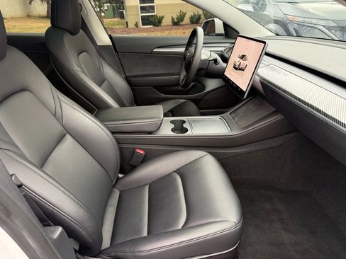 Used 2023 Tesla Model 3 Standard Range image 22