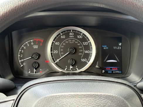 Used 2022 Toyota Corolla LE FWD image 22