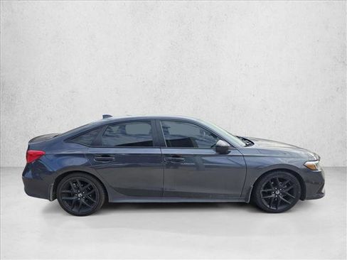 Used 2023 Honda Civic Sport image 4