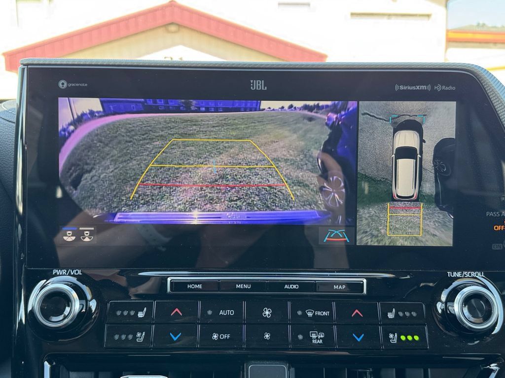 Certified 2022 Toyota Highlander Platinum AWD/4WD image 22