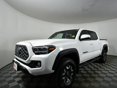 Used 2023 Toyota Tacoma TRD Off-Road image 6