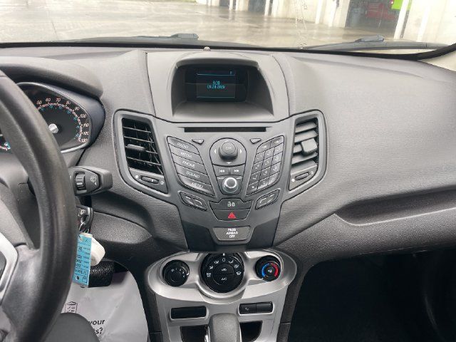 Used 2015 Ford Fiesta SE FWD image 12