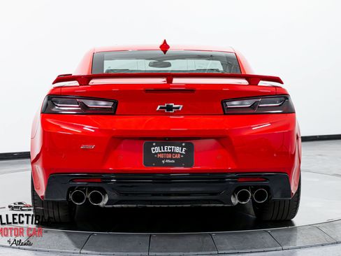 Used 2016 Chevrolet Camaro SS RWD image 17