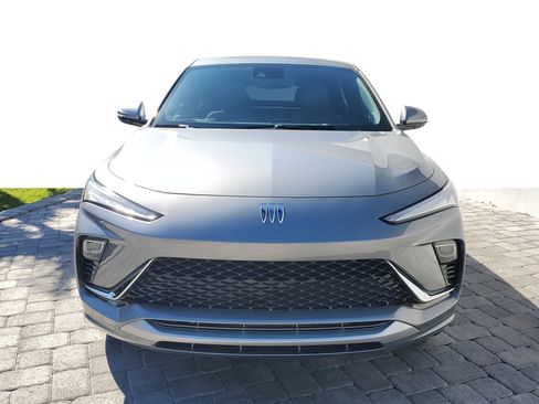 Used 2025 Buick Envista Avenir image 2