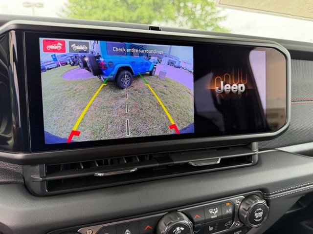 New 2026 Jeep Wrangler Unlimited Rubicon 392 w/ Quick Order Package 27X Moab AWD/4WD image 21