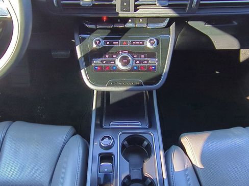 Used 2021 Lincoln Corsair Reserve w/ Equipment Group 201A image 16