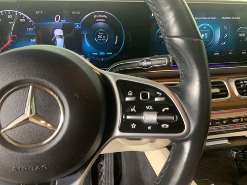 Used 2021 Mercedes-Benz GLS 450 4MATIC image 20