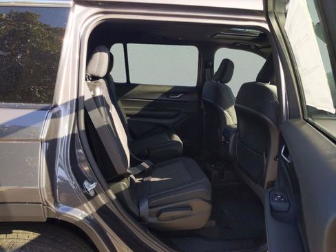 New 2025 Jeep Grand Cherokee L Laredo w/ Luxury Tech Group I RWD image 28