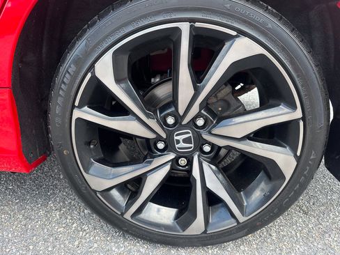 Used 2019 Honda Civic Sport image 17