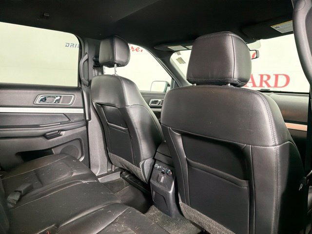 Used 2017 Ford Explorer XLT w/ Equipment Group 202A FWD image 36